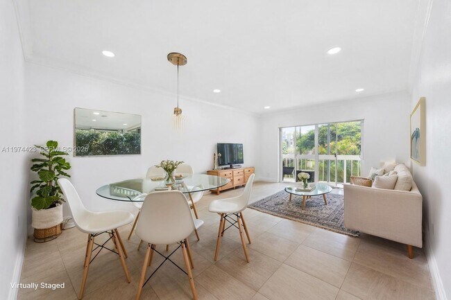 Photo - 7700 Camino Real Unidad D202