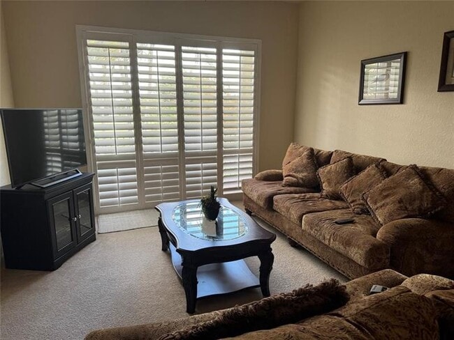 Photo - 3500 Oaks Clubhouse Dr Unidad 204