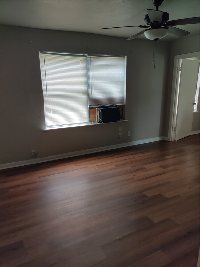 Photo - 1208 7th Ave N