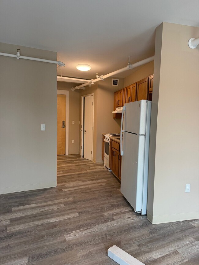 60 Pleasant St Unit 2-1