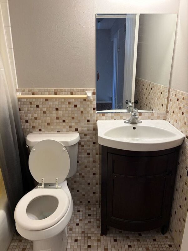 Photo - 1511 Sylvan Ln