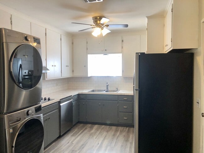 Photo - Burns Holdings, LLC - 3613 - 3617 (KC*) Unit (3617)