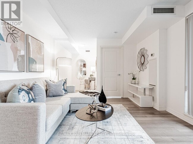 Photo - 2015 Sheppard Ave E Unité 1905