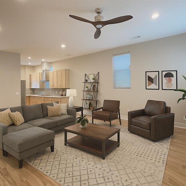 Photo - 1566 New St NE