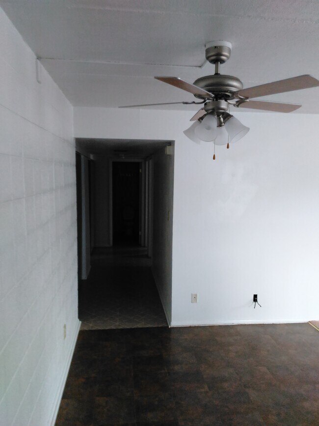 Photo - 9129 W National Ave Unit 4