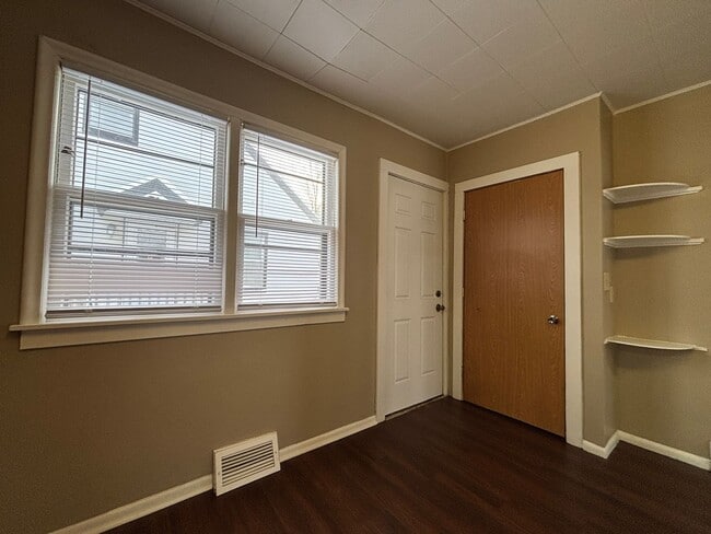 Photo - Phenomenal 2 Bedroom House in St. Paul Nei...