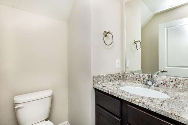 Photo - 901 SE 10th Ln