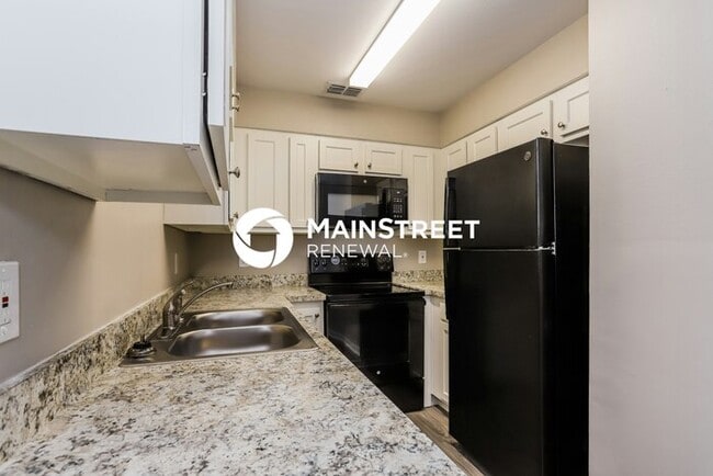 Photo - 3 Bedroom Pet-Friendly Home in Bradenton, ...