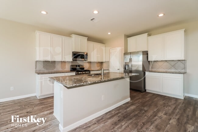 Photo - 28008 Langsdale Ct