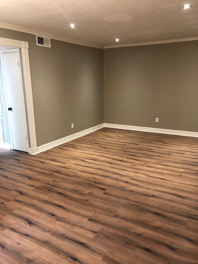 Photo - 12633 Memorial Dr Unidad 8