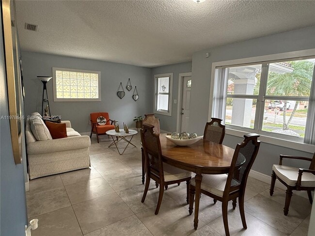 Photo - 13833 SW 157th St