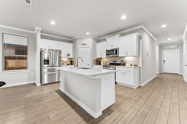 2129 Trailhead Dr
