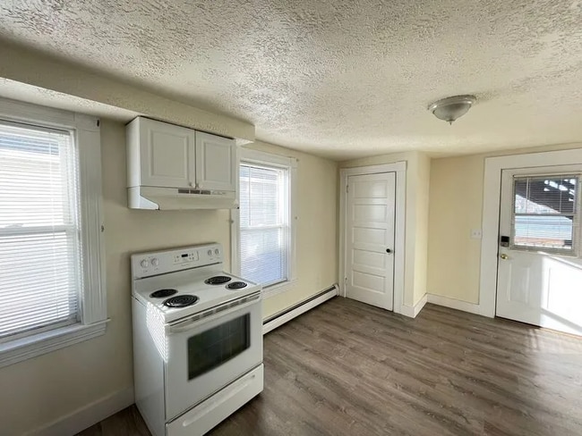 Photo - 214 Kelley St Unit 4