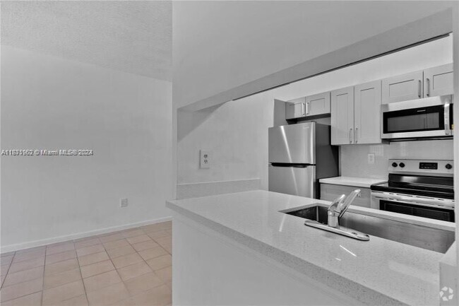 Building Photo - 15679 SW 73rd Cir Terrace Unit 3-1 Rental