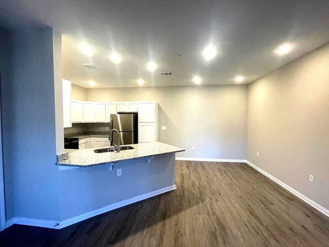 Photo - 300 Willow Grv Wy Unit 01143