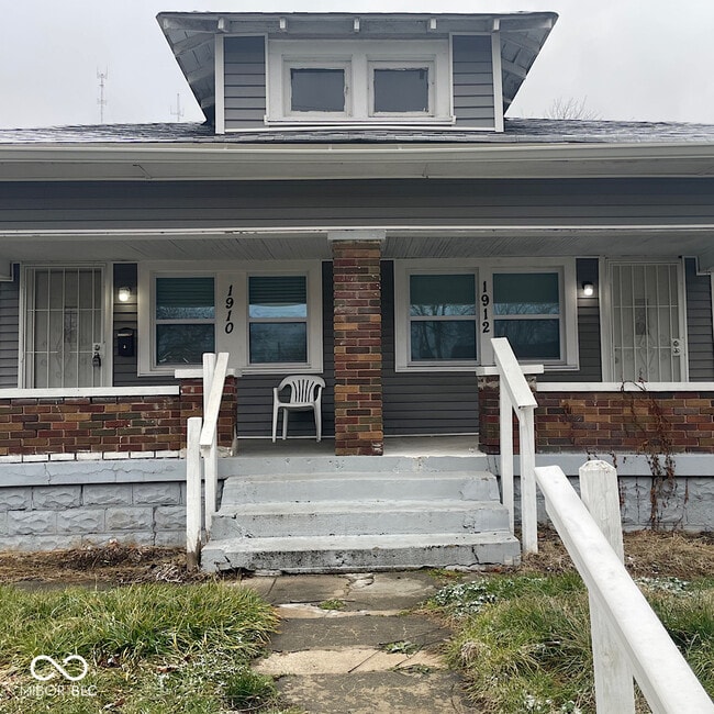 Photo - 1910 Southeastern Ave