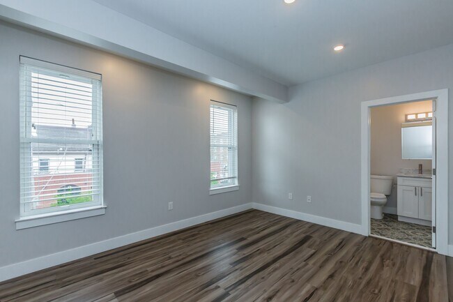 4134 Chester Ave - 4134 Chester Ave