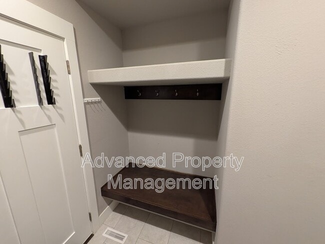 Photo - 1520 Foxwood Pass