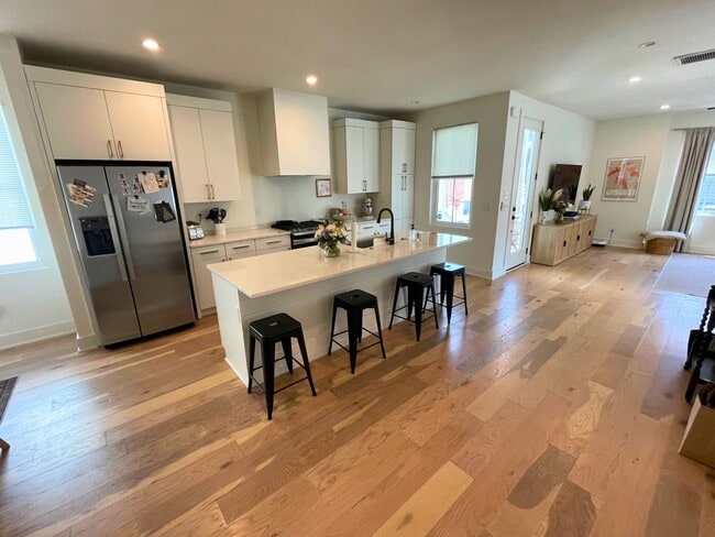 Photo - 106 Cooper St