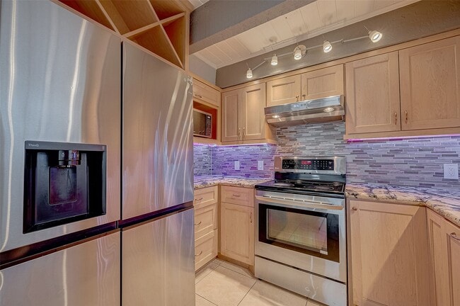 Photo - 6311 Crestside Dr