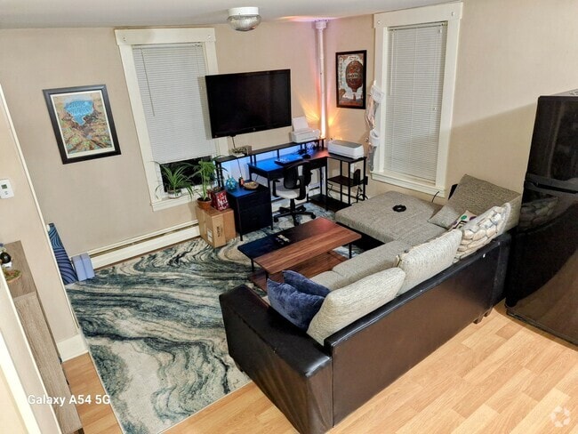 Building Photo - 29 Martin St Unit 29-2 Rental