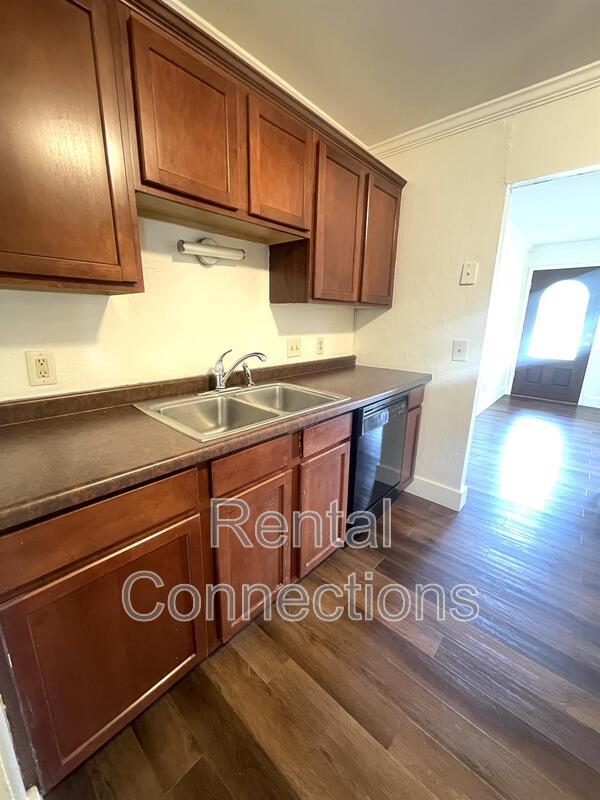 Photo - 3300 W Hawthorne Ct