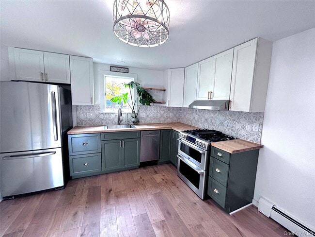 Photo - 73A E Railroad Ave House