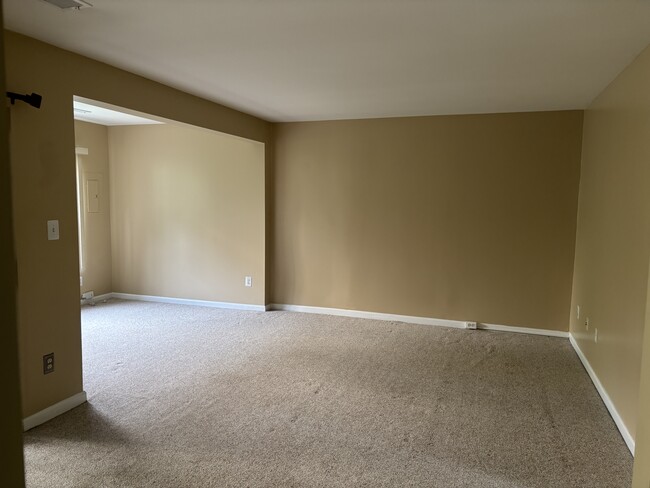 Photo - 2453 Fox Stream Ln