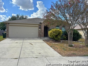 Building Photo - 5556 Columbia Dr