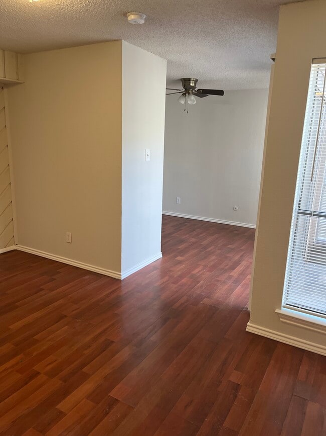 Photo - 9809 Walnut St Unit e302