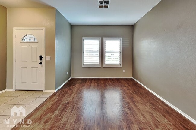 Photo - 2157 S Luther