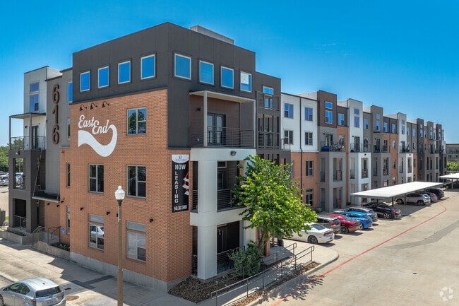 East End Lofts at the Railyard