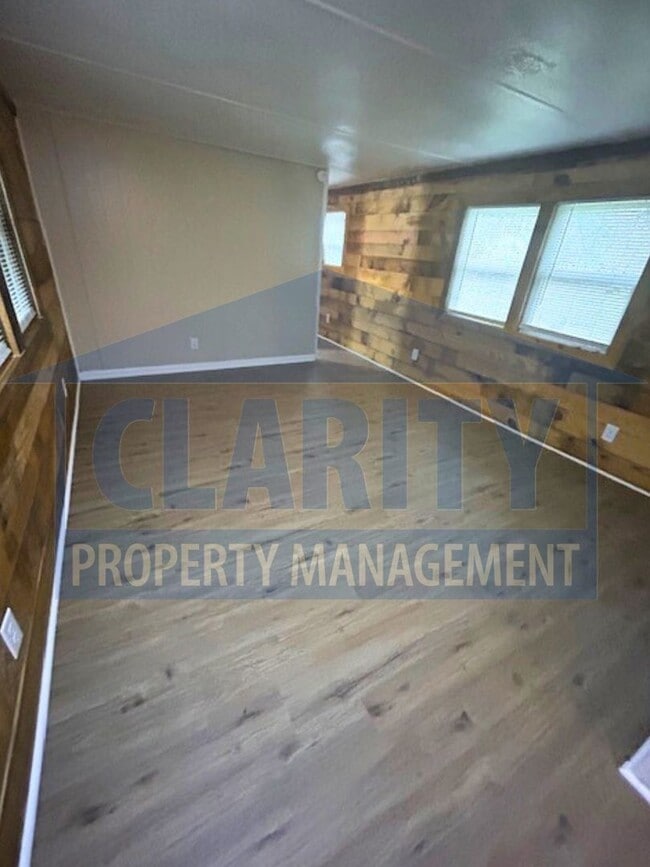 Photo - Two bedroom home in quiet location!