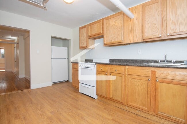 Photo - Great 4 Bedroom available Now!