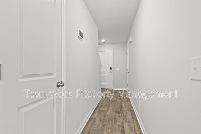 Photo - 163 Rosefield Ct