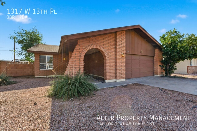 Photo - 1317 W 13th Pl