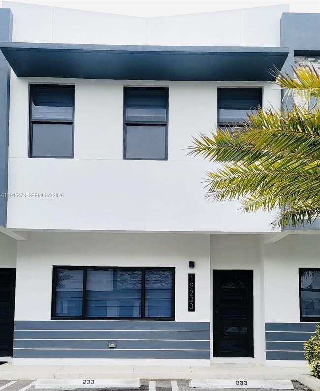 Photo - 19233 NW 37th Ave