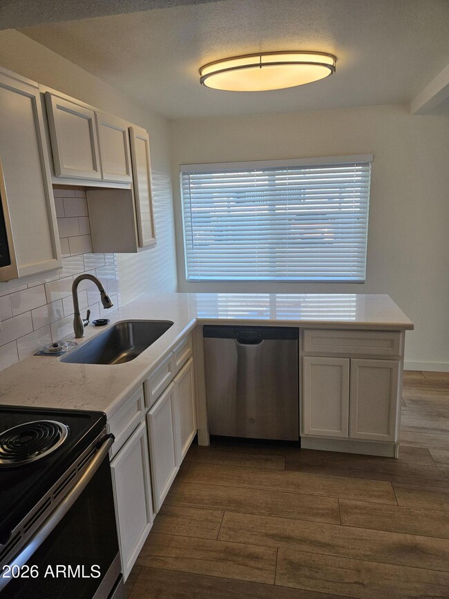 Photo - 1330 E Highland Ave Unit 8A