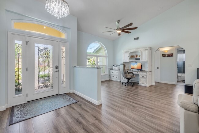 Photo - 823 E 19th Ave