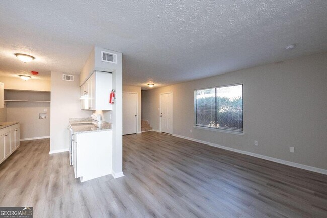 Photo - 3798 Mulkey Cir SW