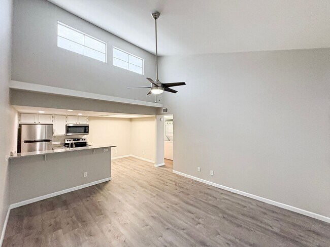 Photo - Maryland Court Apartments