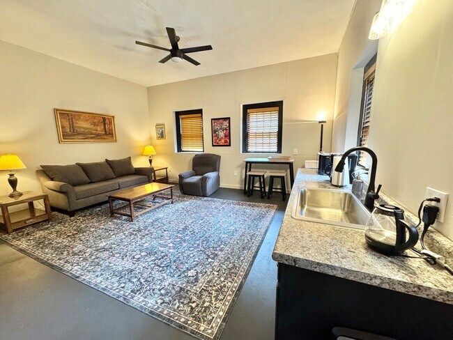 Photo - 2632 Wellington Rd Unit ID1057677P