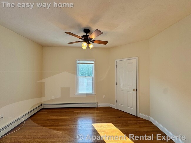 Photo - 389 1/2 Columbia St Apartamento Unidad #1