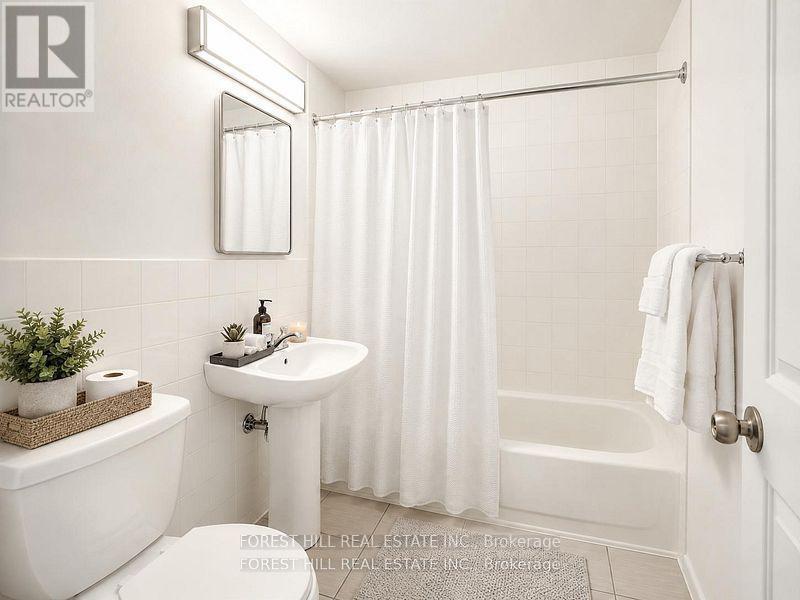 Photo - 92 Robinson St