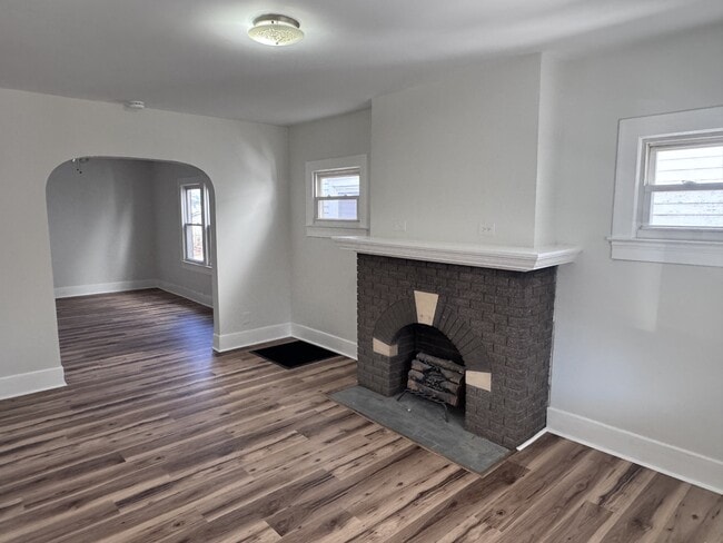 Photo - 310 S 42nd St