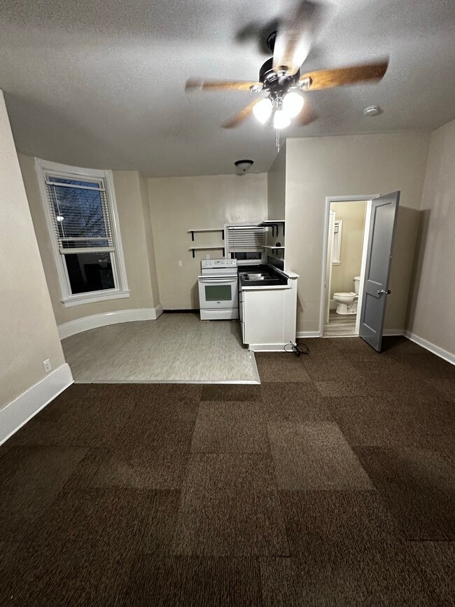 Photo - 1941 Madison St Unidad J