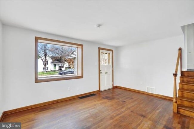 Photo - Fabulous 3 bedroom in York.
