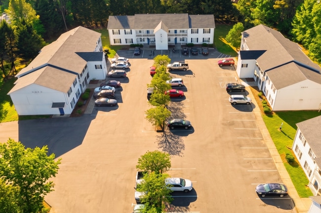 Edgewood Bridge Apartments