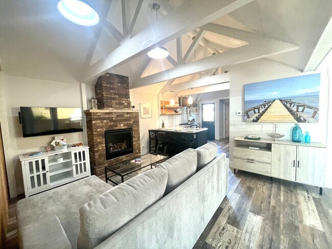 Photo - Furnished 2-bedroom, Retreat Located in th...