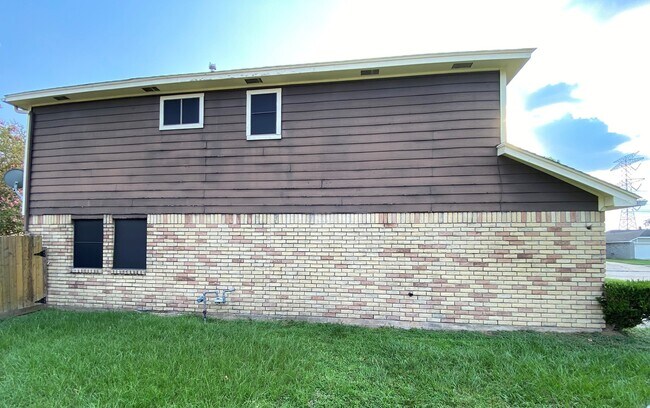 Photo - 10531 Golden Meadow Dr